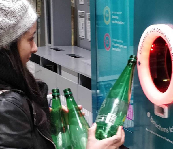 Cette machine made in Normandie réinvente la consigne des bouteilles en plastique