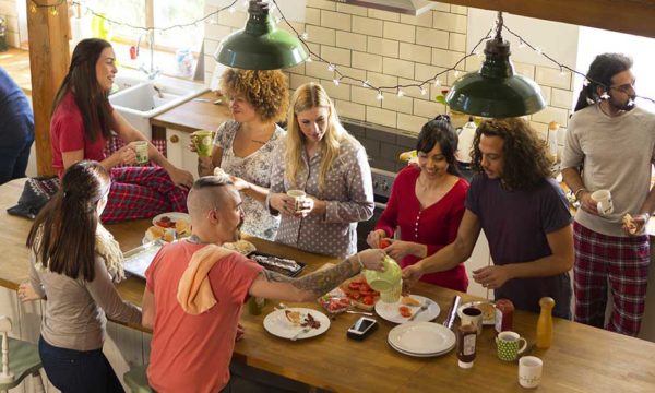 Vivre en coliving : est-ce vraiment un bon plan ?