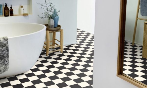 Inspiration déco : comment jouer avec la tendance damier ?