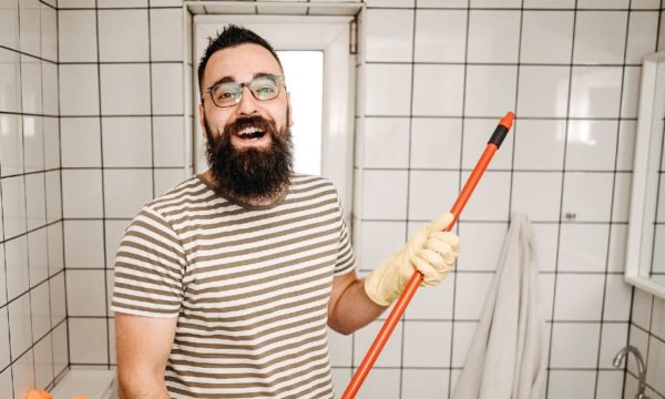 Nettoyer sa salle de bains en 30 minutes chrono, c'est possible !