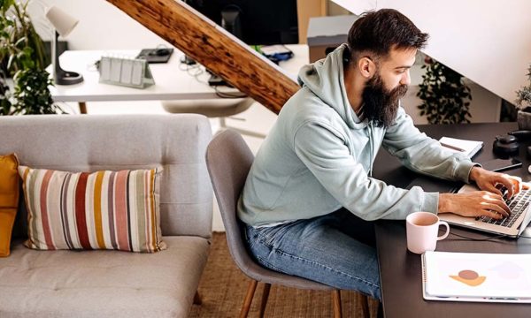 Télétravail : Quelles plantes adopter sur votre bureau pour réduire votre anxiété ?