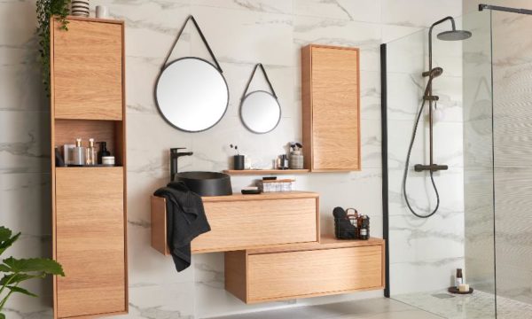 7 inspirations pour une déco de salle de bains moderne (mais pleine de vie)