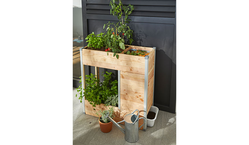 J'ai testé le balcomposteur, un composteur de balcon qui fait aussi potager  urbain