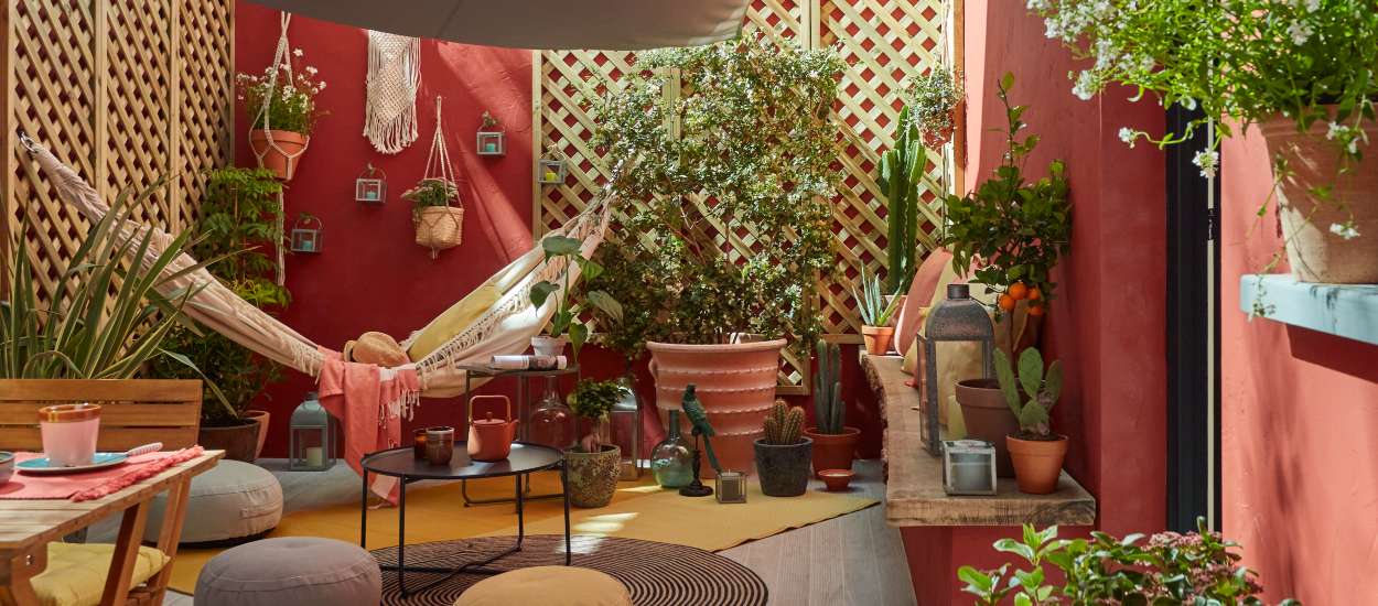 Pots et jardinières habillent la terrasse et le jardin - Elle Décoration