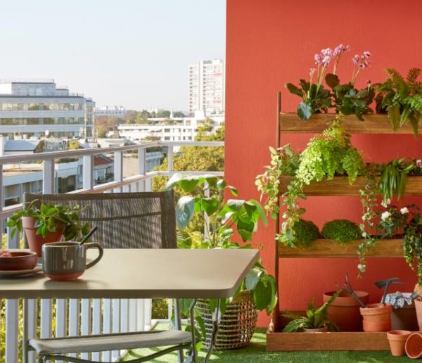 10 bonnes idées chez Castorama pour meubler un petit balcon