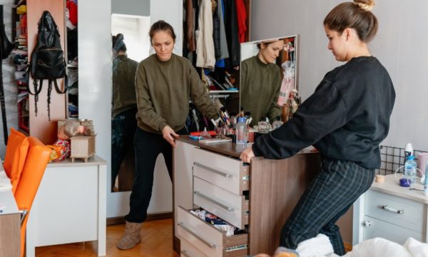 Le rangement peut-il nous aider à sortir de la dépression ? Le défi Clean Room Challenge sur TikTok montre l'exemple