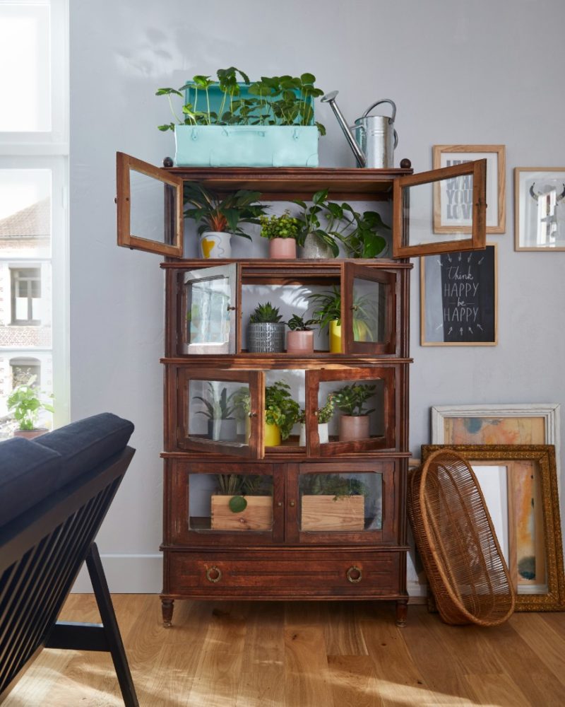 6 inspirations pour relooker une armoire ancienne en bois