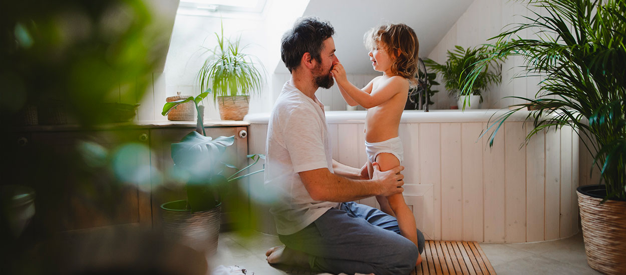 Comment aménager sa salle de bains pour l'arrivée de bébé ?