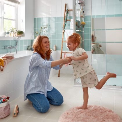 Comment aménager sa salle de bains pour l'arrivée de bébé ?