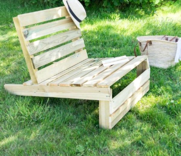 Tuto : Fabriquez un fauteuil de détente pour le jardin en bois récup'