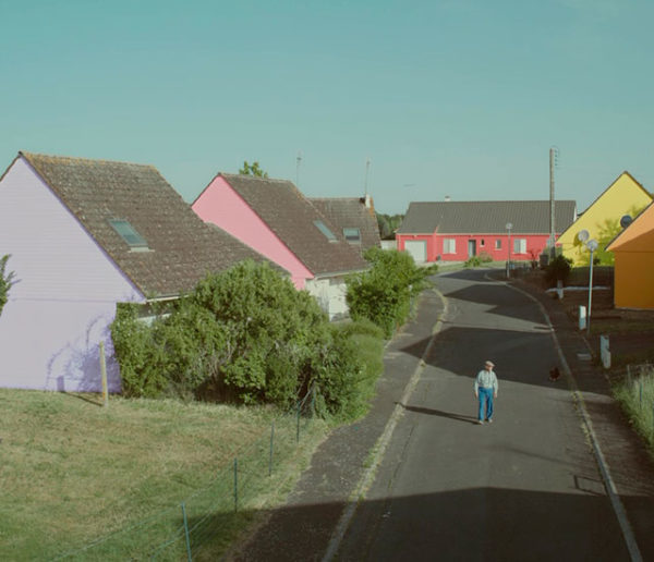 Ils ont apporté de la couleur et de la gaieté à Le Blanc, une ville où tout était blanc