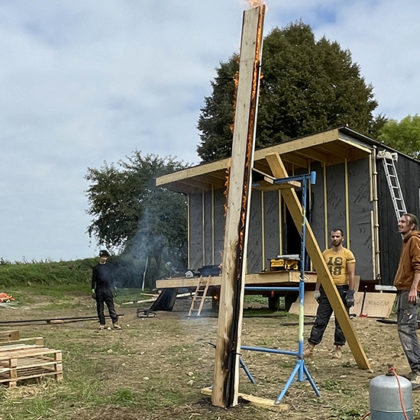 Comment réaliser soi-même un bardage en bois brûlé ?