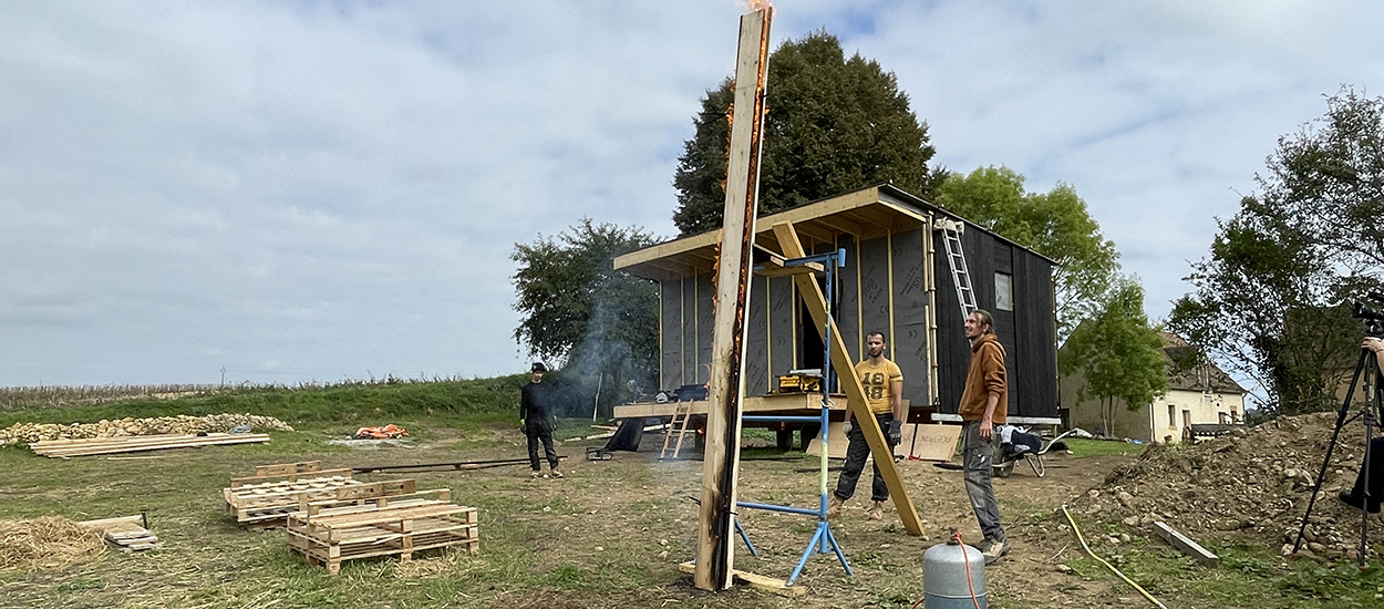 Comment réaliser soi-même un bardage en bois brûlé ?