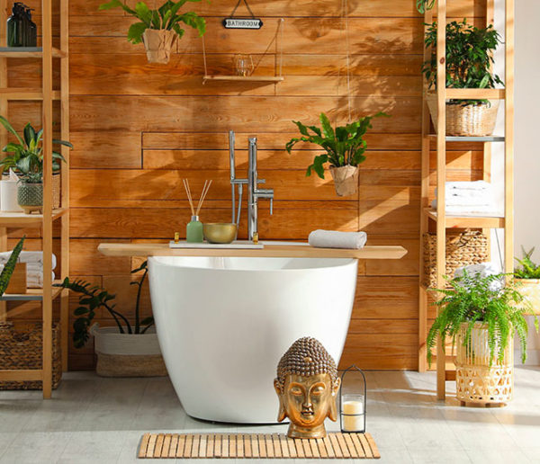 Comment adopter le bois pour créer une ambiance chaleureuse dans sa salle de bains ?