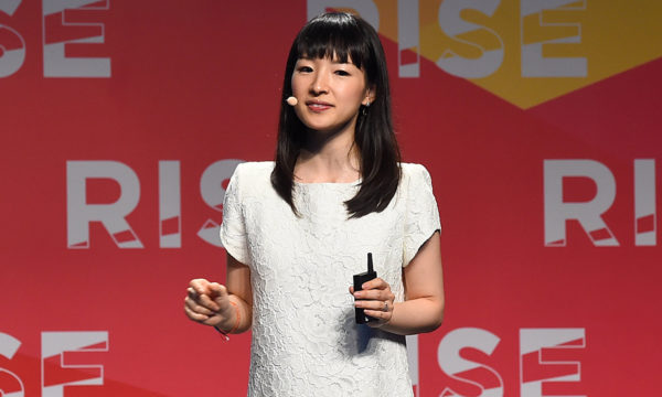 Rangée des voitures, Marie Kondo avoue que sa maison n'est plus aussi ordonnée qu'avant