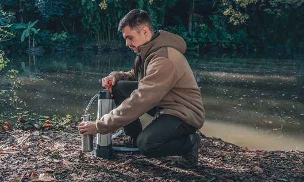 Low tech et durable, ce purificateur d'eau conçu en France séduit les passionnés d'autonomie