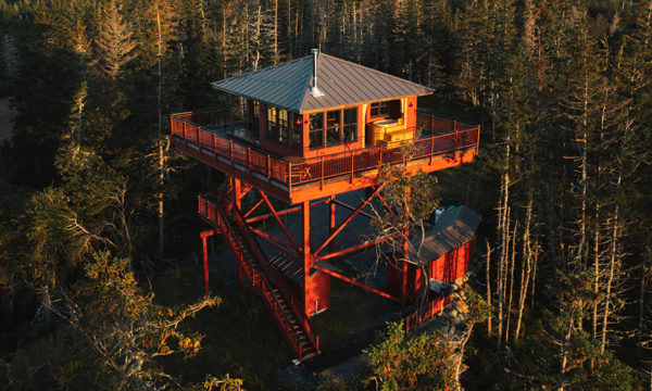 4 raisons pour lesquelles on adore cette maison mirador en pleine nature
