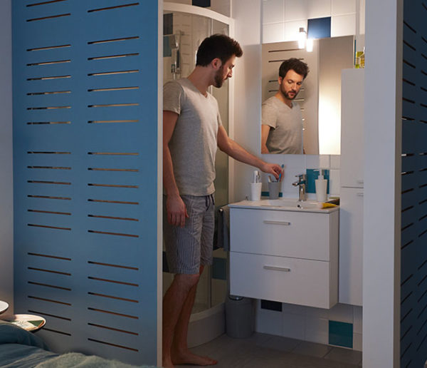 petite-salle-de-bains-pratique