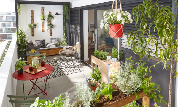 Comment aménager son balcon pour un rangement optimal en 5 astuces