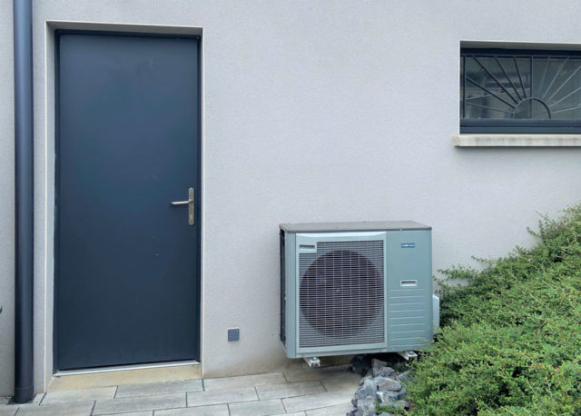 Housse De Protection Climatiseur Extérieur - Feuille Aluminium, Isolation Thermique, Tailles 85x40 Cm à 145x45 Cm, Sangles Ajustables - 3