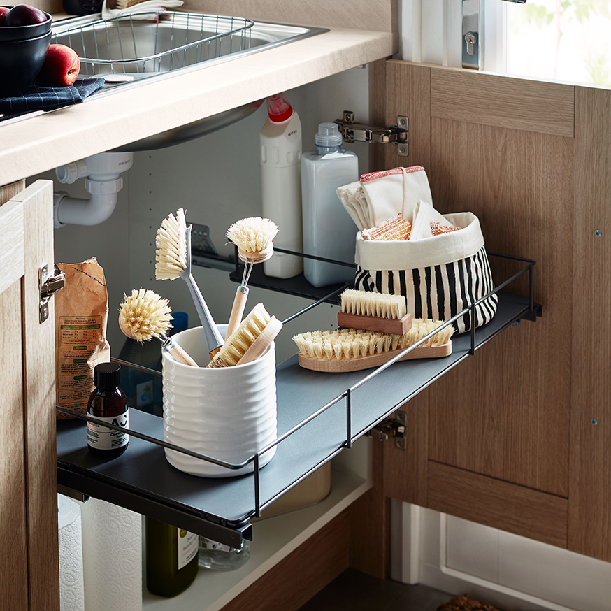 Konmari Cuisine : placard tournant Tupperware  Rangement cuisine, Astuce  rangement, Rangement