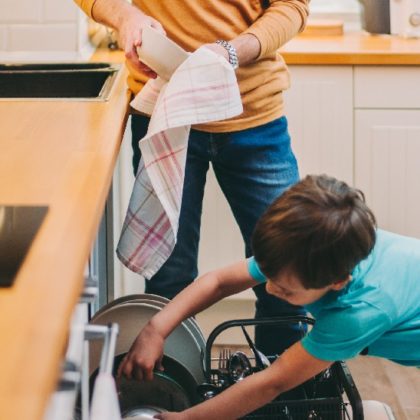 L'astuce infaillible pour ne plus essuyer votre vaisselle après chaque lavage