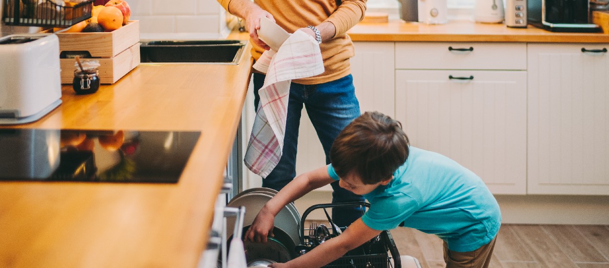 L'astuce infaillible pour ne plus essuyer votre vaisselle après chaque lavage