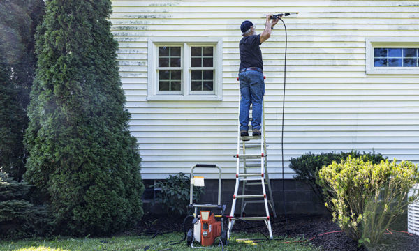 Nettoyez la façade et la terrasse avec un gel naturel fait-maison