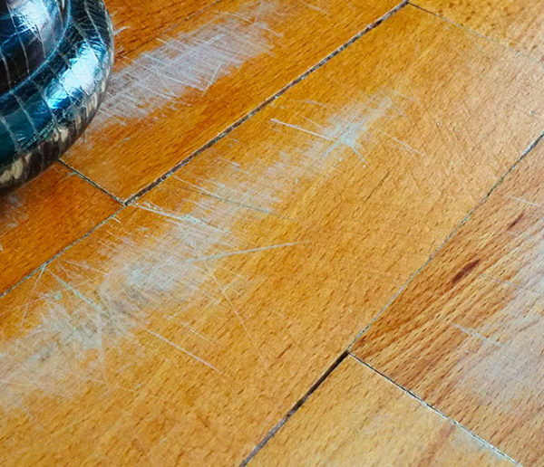 Redonner vie à un vieux sol : 6 astuces pour un relooking réussi à moindre coût
