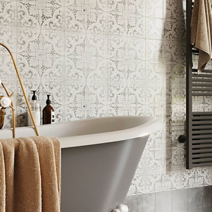 Un sèche-serviettes pour une salle de bains au chaud… et un budget au frais !