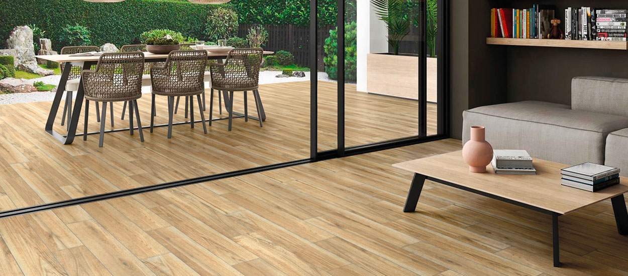 Carrelage intérieur-extérieur : créez une harmonie parfaite du salon à la terrasse